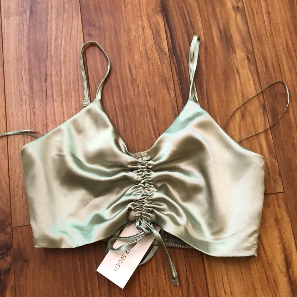 NWT! silk crop